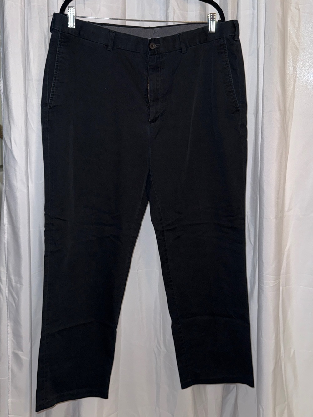 Haggar Black Men's Chinos - Classic Straight